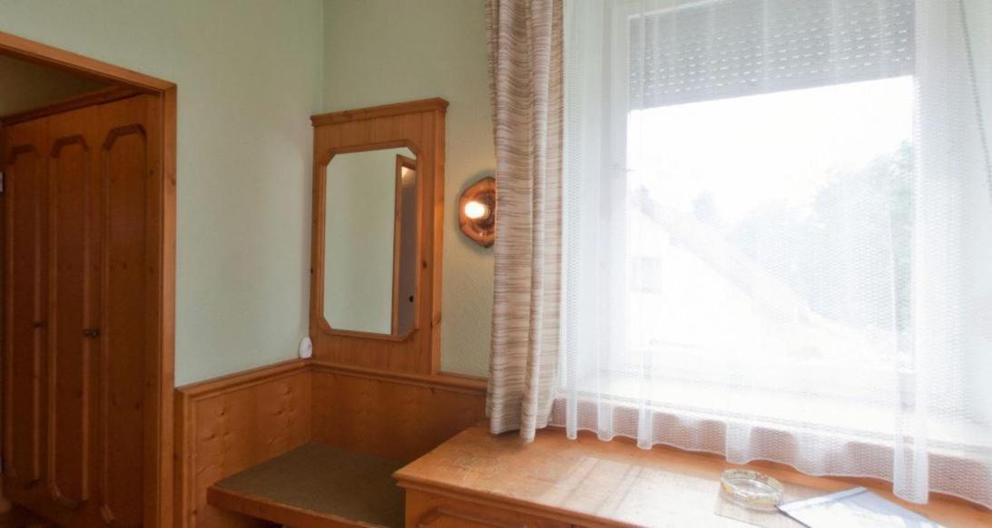 Kreuz! Einfach. Guenstig. Schlafen. Bed & Breakfast Ulm Bagian luar foto