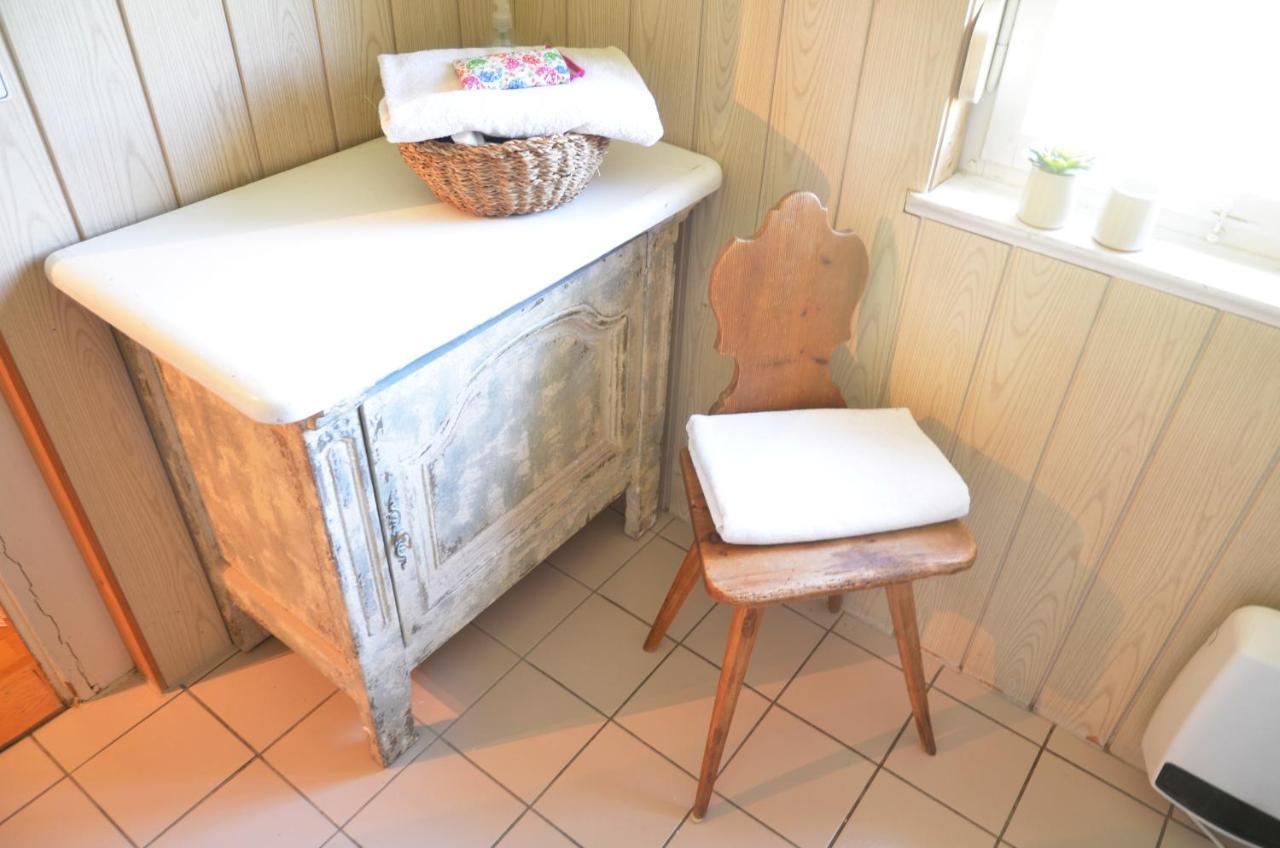 Kreuz! Einfach. Guenstig. Schlafen. Bed & Breakfast Ulm Bagian luar foto
